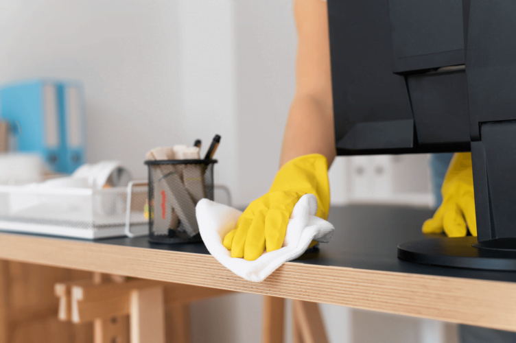 7 Benefits of Hiring A Cleaning Service for Commercial Spaces